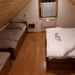 Kresnicka Jaktstuga Catez ob Savi