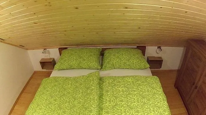 Kresnicka אכסניה *